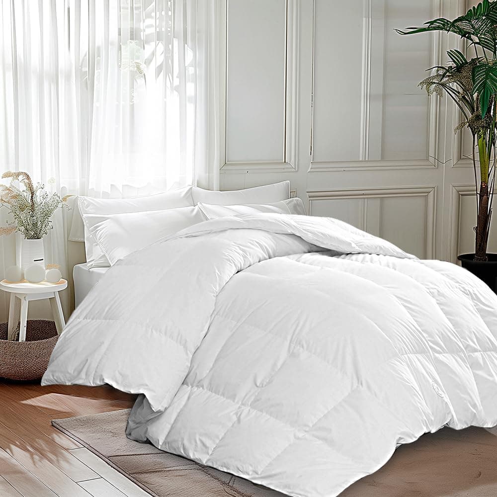 MARTHA STEWART King Size Edredão de penas, ultramacio 100% algodão com enchimento de edredom King, edredom hipoalergênico de luxo de hotel 1,672 g, calor leve 276 x 234 cm, branco