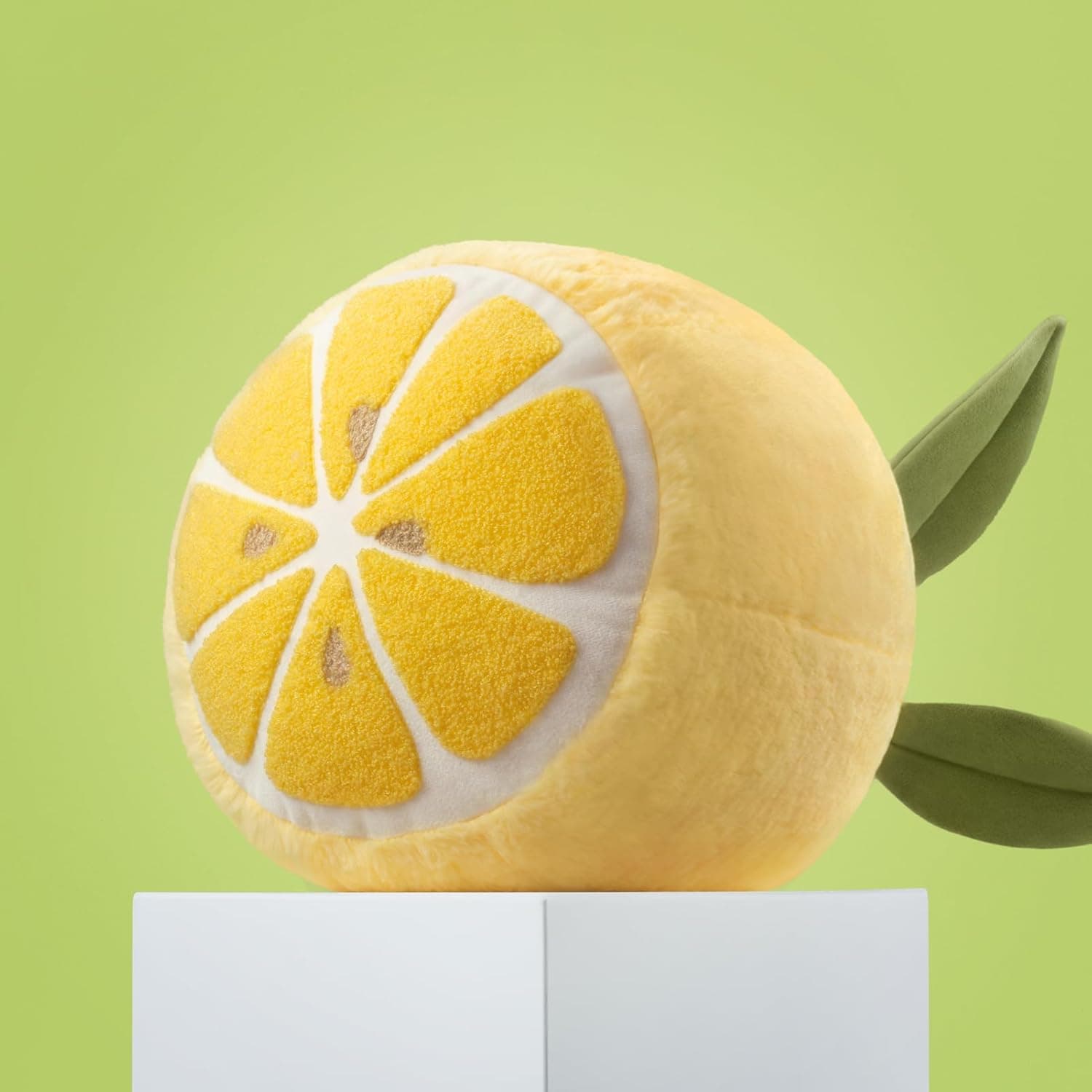 Phantoscope Almofada em forma de limão, decoração de casa divertida de almofadas temáticas de frutas, travesseiro decorativo em forma de sofá para cama e cadeira, amarelo, 25,4 x 29,2 cm