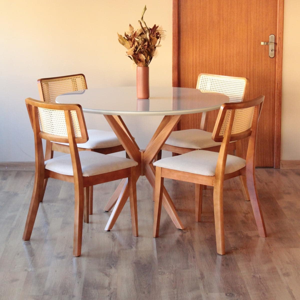 Mesa de Jantar Redonda Laqueada Tampo com Vidro Base Estrela em Madeira Maciça Mel (90 CM) - Imagem 4