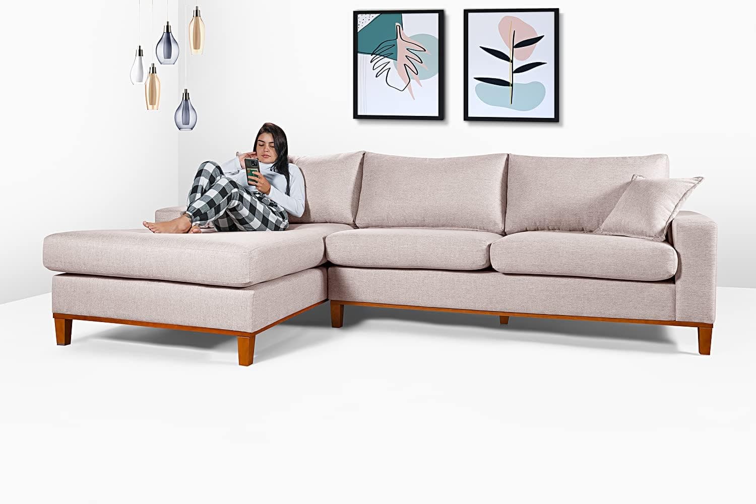 Sofa Living California 4 Lugares Chaise Lado Direito Revestido Linho Base Madeira Cor:Champagne - Imagem 3