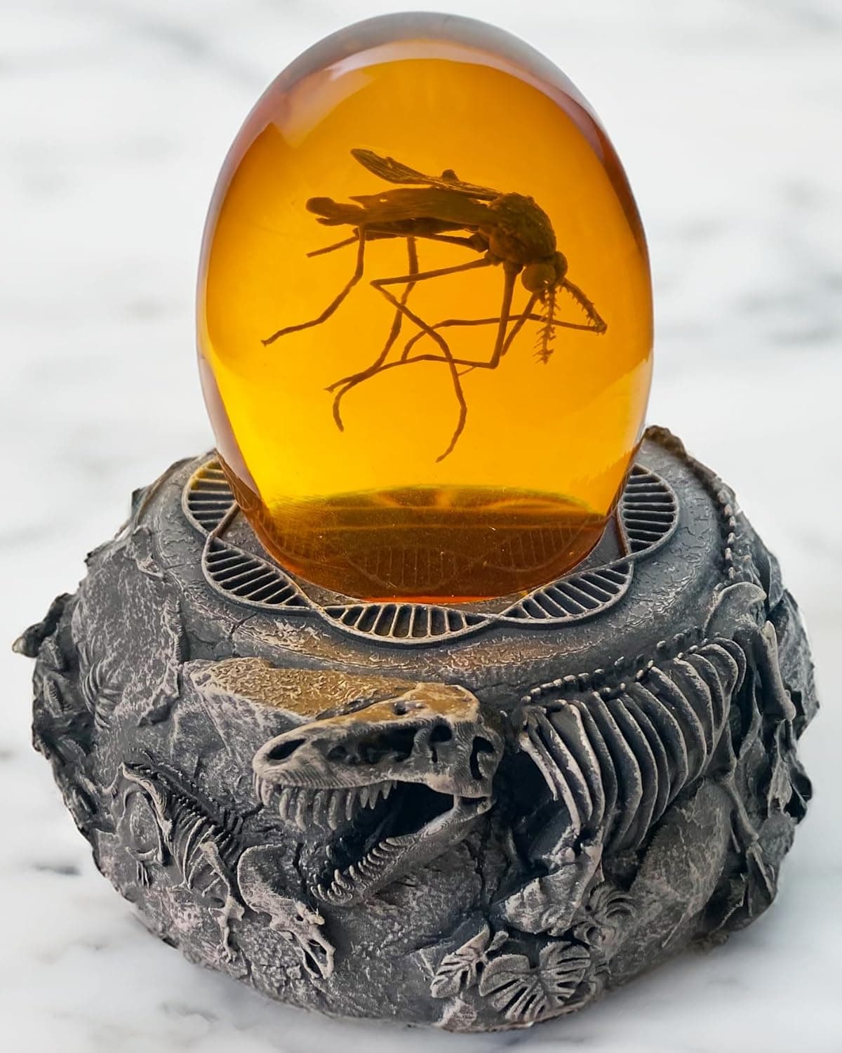 VEOJEIN Mosquito em base âmbar e jurássica | Decoração fóssil de dinossauro e presente colecionável | Estatuetas de esqueleto | Réplica de DNA de dinossauro acessório do mundo pré-histórico | Peso do