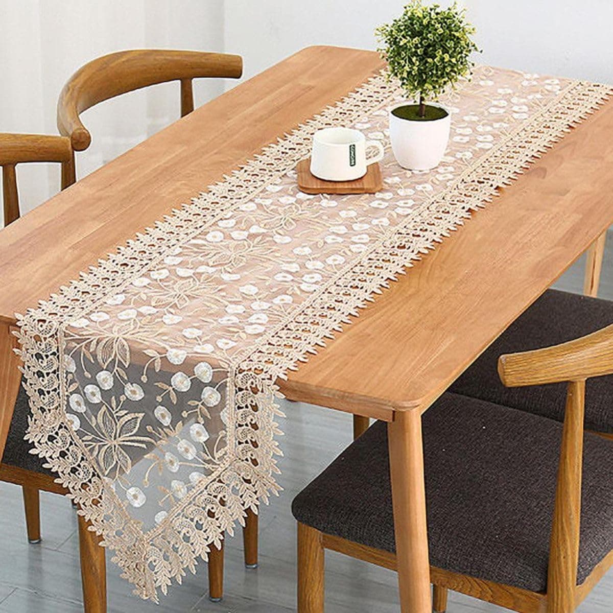 Caminho De Mesa Bordado Dourado Renda Guipir 8 Cadeiras 218cm x38cm