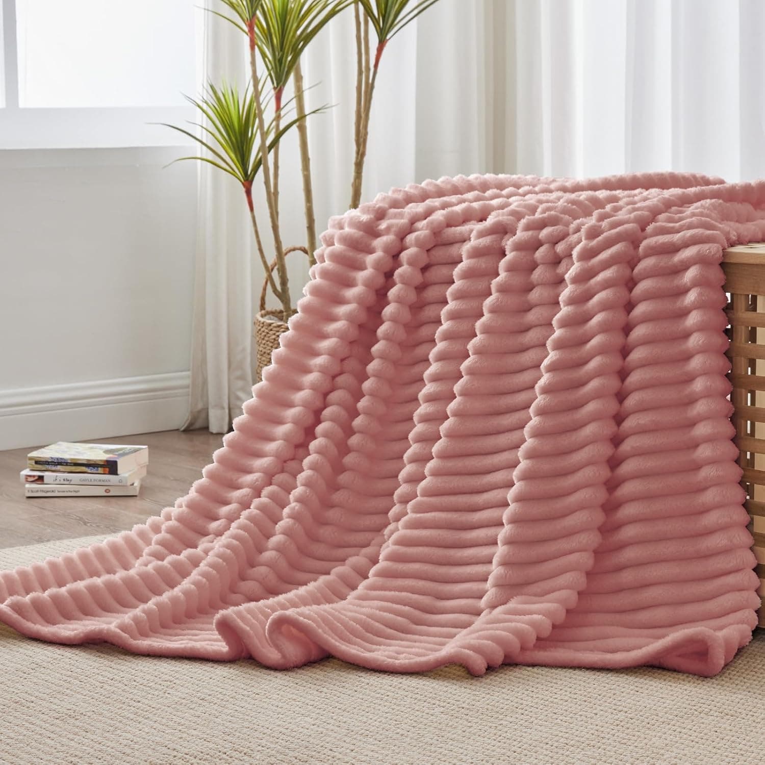 BEDELITE Cobertor de solteiro para sofá e cama, cobertor de lã macio e quente de 300 g/m², cobertores rosa empoeirados listrados decorativos e presenteáveis para mulheres, homens, 152 x 203 cm