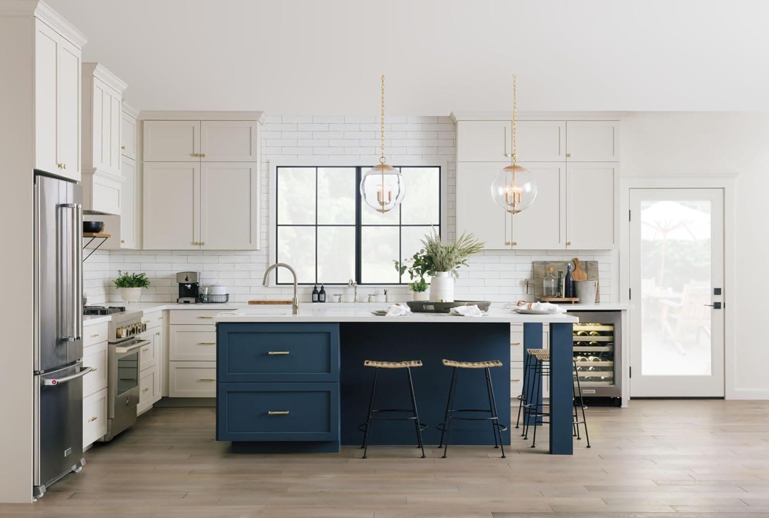 Kwikset Fechadura de porta de cilindro único contemporâneo, quadrada, discreta, fina, moderna, contemporânea, de perfil baixo, com segurança SmartKey em níquel acetinado - Imagem 4