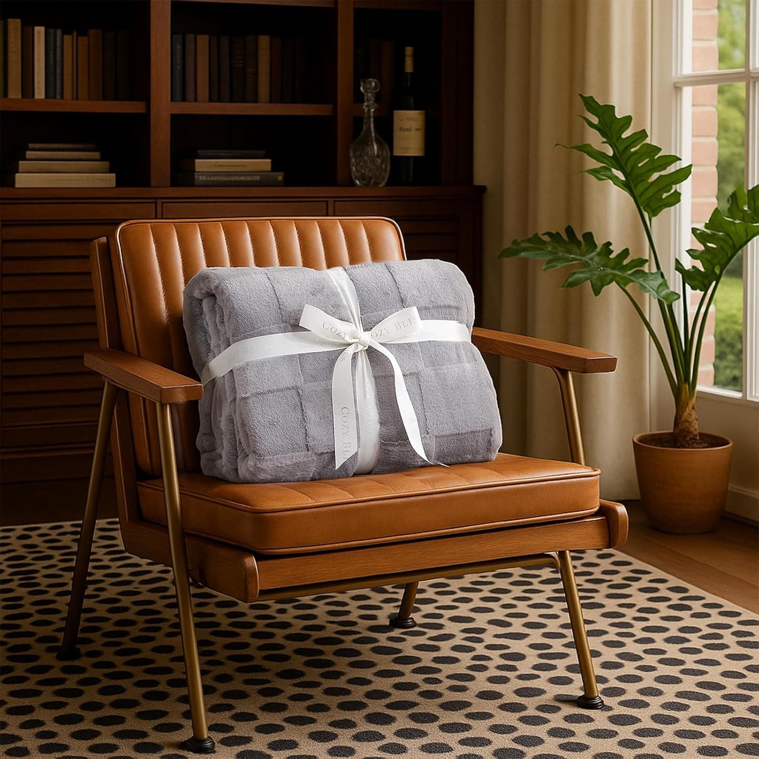 Cozy Bliss Cobertor solteiro de pele de coelho sintético xadrez para cama, cobertores macios e felpudos para mulheres e homens, manta de lã peluda para sofá quarto sala de estar (152 x 203 cm cinza - Imagem 4