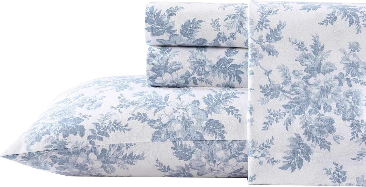 Laura Ashley - Conjunto de lençóis Vanessa - 100% algodão, flanela escovada ultramacia, pré-encolhida e antibolinhas, lavável na máquina, fácil de cuidar, solteiro, floral azul e branco - Imagem 3