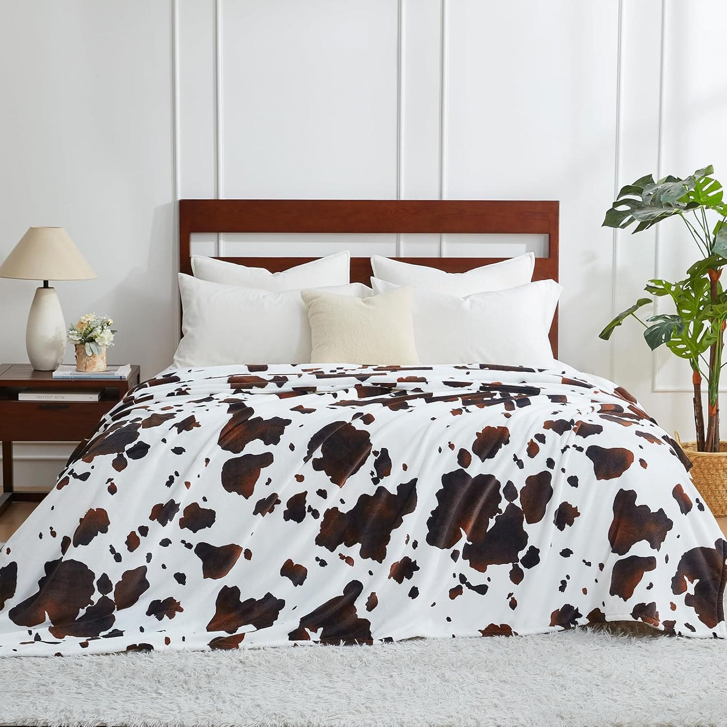 Cozy Bliss Cobertor com estampa de vaca para cama - Cobertores de lã felpudos e macios macios para sofá e cama, para mulheres, homens, meninas, crianças, marrom escuro, tamanho solteiro 152 cm x 203