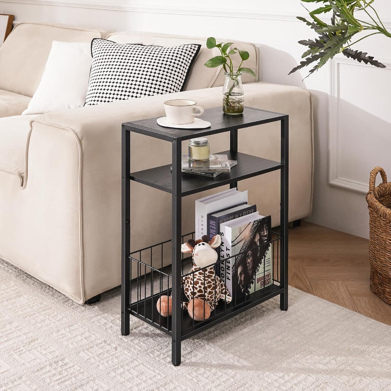 Yoobure Mesa lateral estreita com cesta de armazenamento, mesa de canto pequena para espaços pequenos, mesas laterais skinny, sala de estar, quarto, escritório, mesa de cabeceira fina, 3 andares - Imagem 3