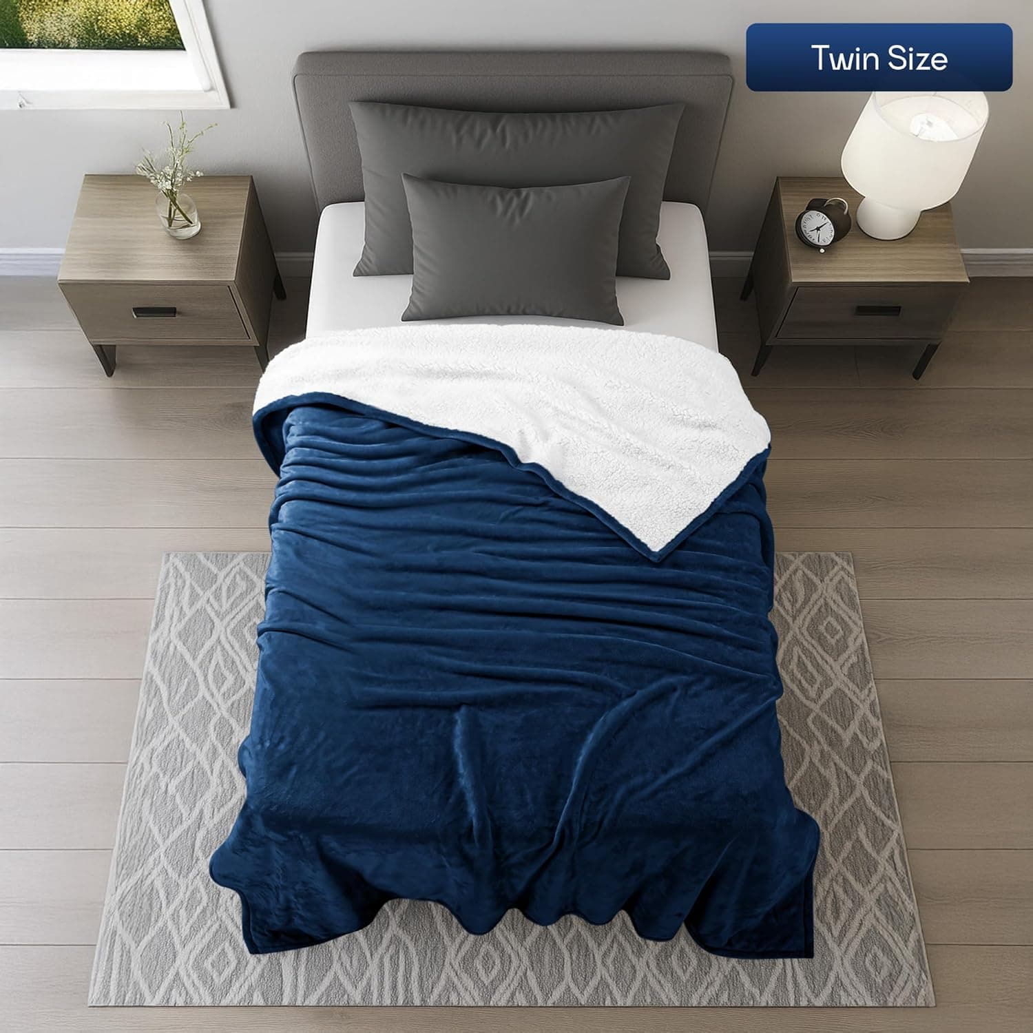 Utopia Bedding Cobertor de lã de ovelha tamanho solteiro (azul-marinho, 152 x 203 cm) - Cobertor reversível de lã de pelúcia suave para cama, sofá, acampamento e viagens - Imagem 3