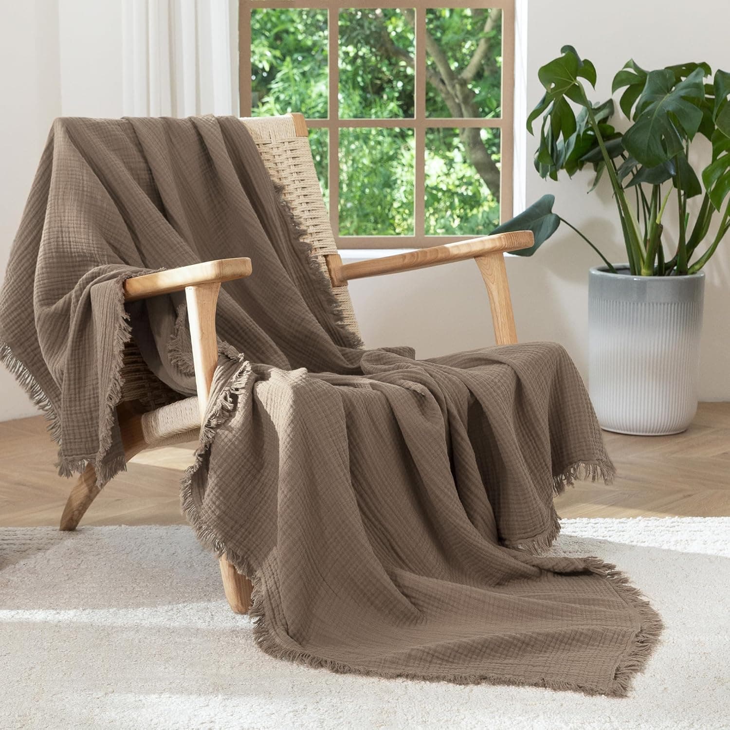 MooMee Cobertor de musselina - Cobertor de gaze 100% algodão de 4 camadas com franja em toda a volta, ultramacio, respirável, leve, refrescante para sofá de cama (marrom, solteiro GG 167,6 cm x 228,6