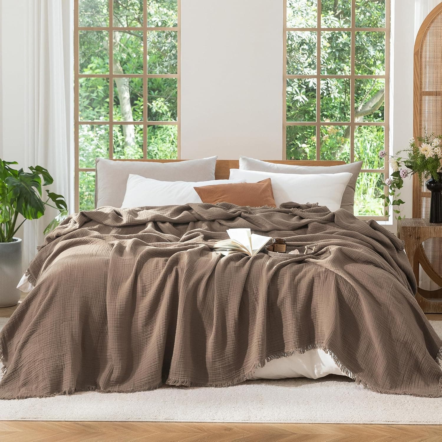 MooMee Cobertor de musselina - Cobertor de gaze 100% algodão de 4 camadas com franja em toda a volta, ultramacio, respirável, leve, refrescante para sofá de cama (marrom, solteiro GG 167,6 cm x 228,6 - Imagem 2