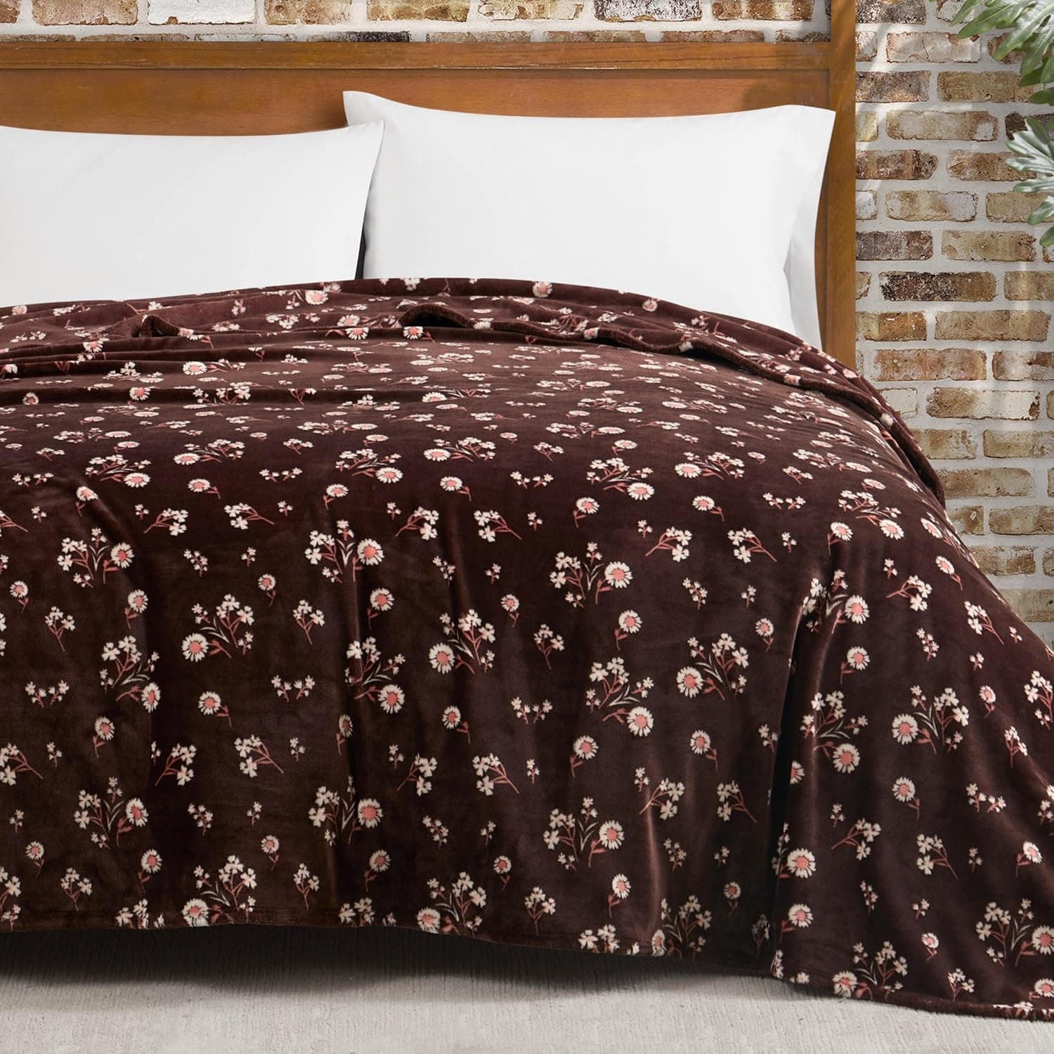 Lucky Brand Cobertor aconchegante de pelúcia floral margarida marrom 166 x 234 cm - manta de microfibra premium para conforto e estilo luxuosos, tamanho solteiro/solteiro GG