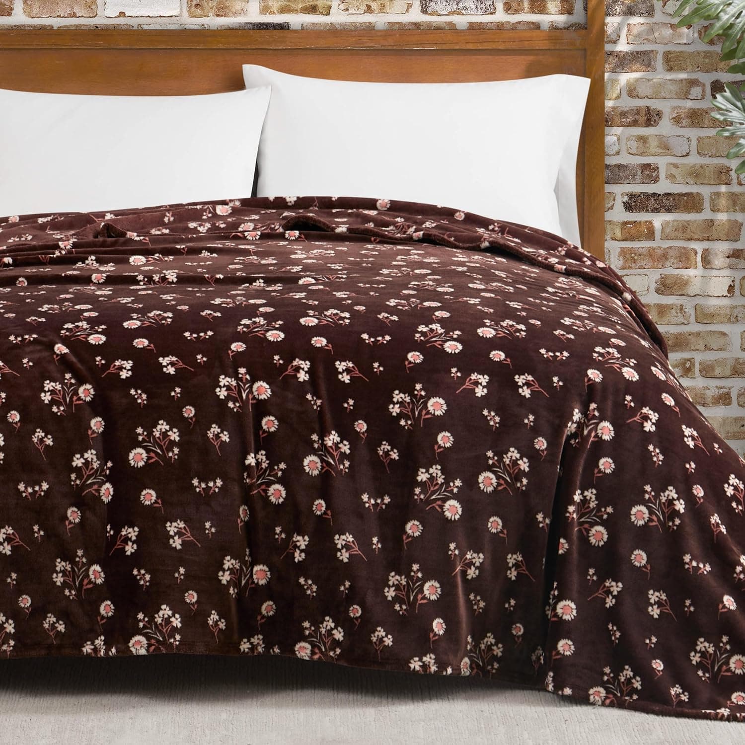 Lucky Brand Cobertor aconchegante de pelúcia floral margarida marrom 166 x 234 cm - manta de microfibra premium para conforto e estilo luxuosos, tamanho solteiro/solteiro GG