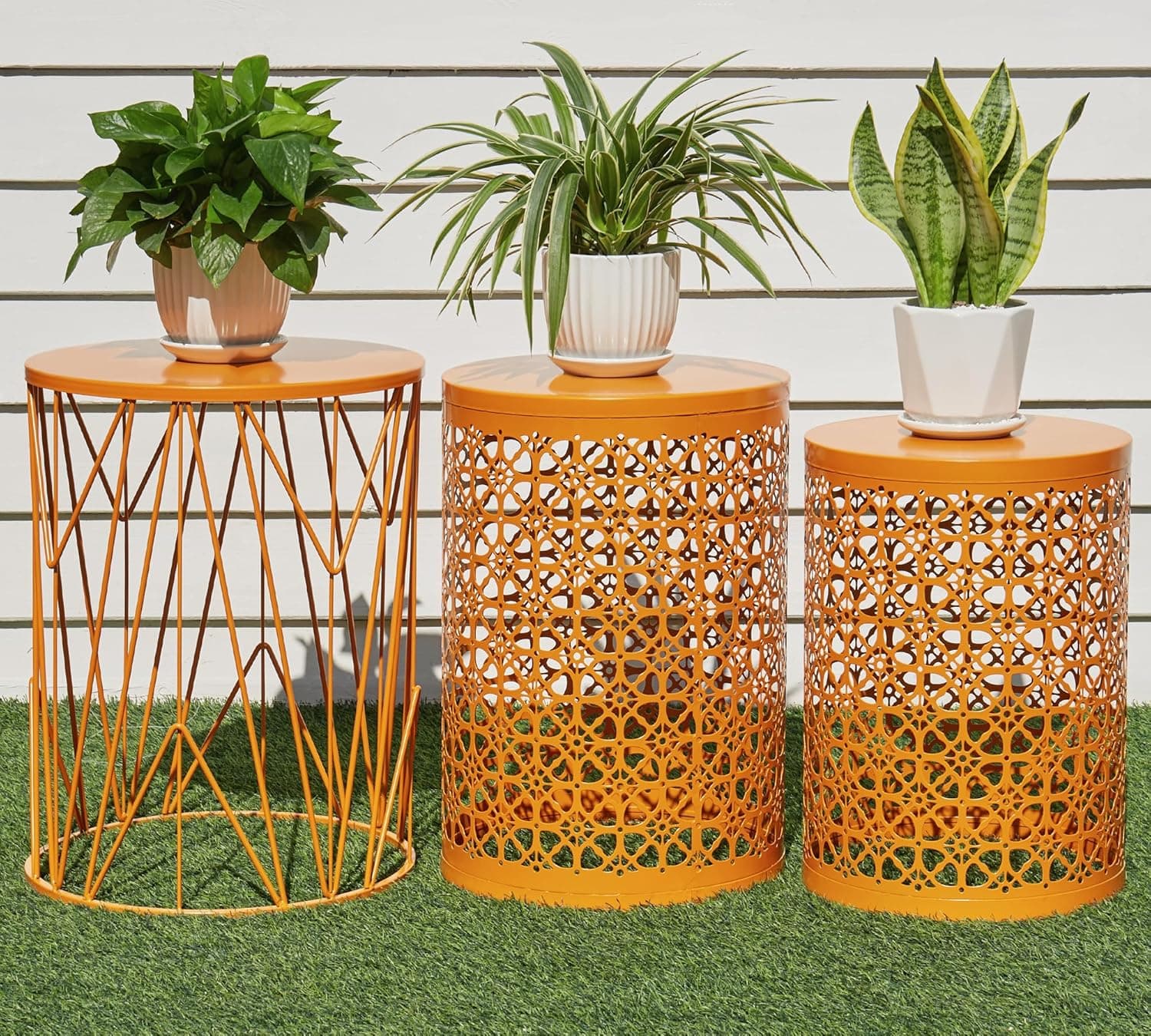 HFHOME Conjunto de 3 mesas laterais redondas resistentes, mesa de centro para uso interno multifuncional, banco de jardim decorativo ao ar livre, suporte de plantas, laranja