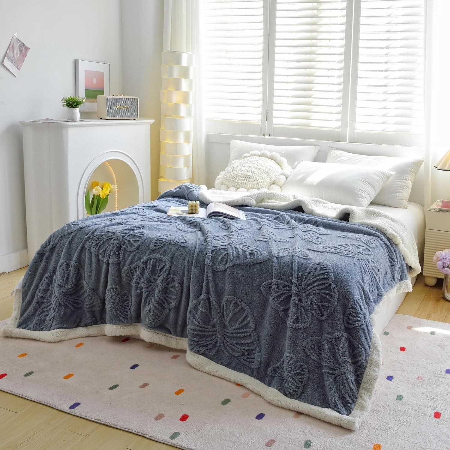 UKELER Cobertor de lã sherpa 152 cm × 203 cm, cobertor ultramacio para todas as estações, cobertor aconchegante de borboleta de pelúcia para cama, sofá, escritório, acampamento, azul, cinza - Imagem 3